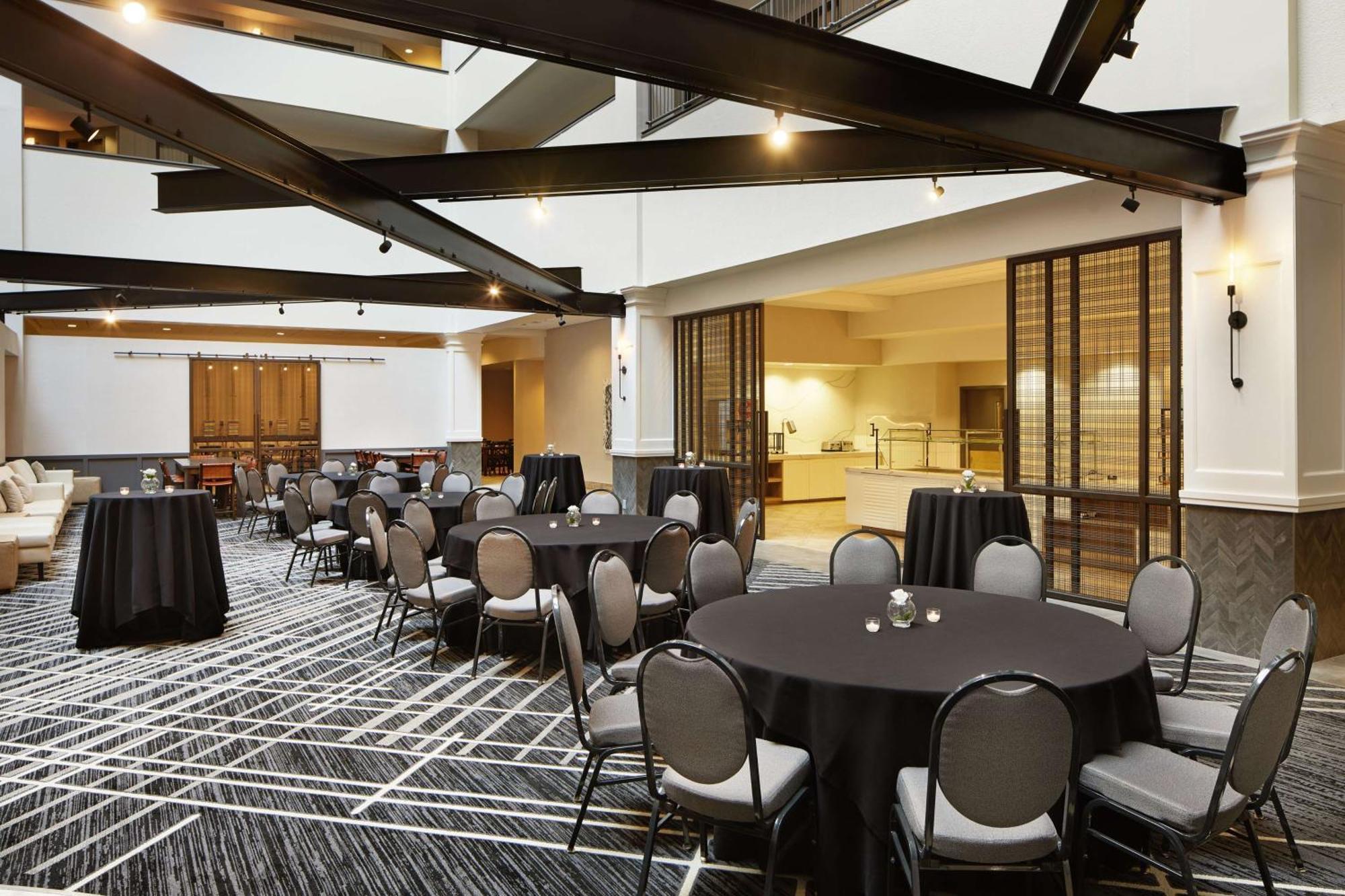 Hilton Charlotte Airport Hotel Extérieur photo