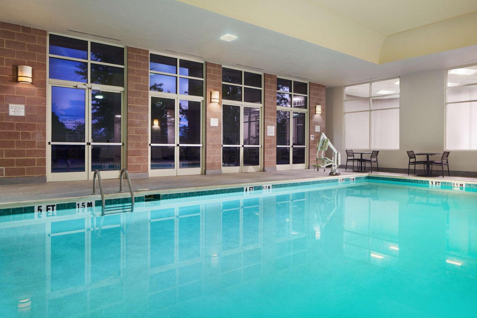 Hilton Charlotte Airport Hotel Extérieur photo